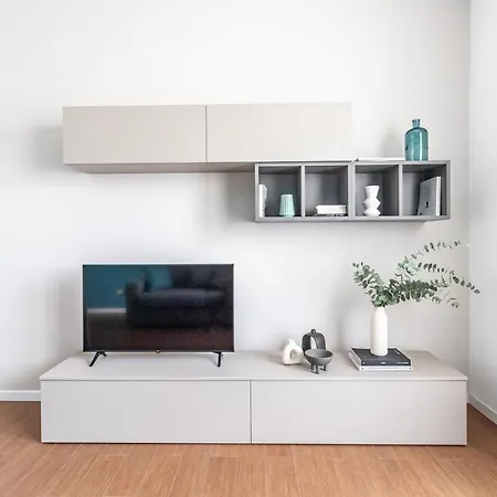 דירה Duomo-cadorna Cozy Suite, Skyline View