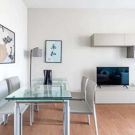 Duomo-cadorna Cozy Suite, Skyline View דירה
