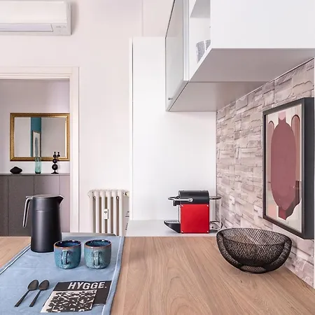 Duomo-cadorna Cozy Suite, Skyline View דירה